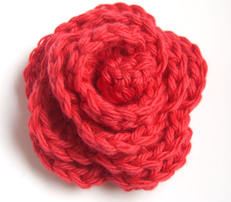 10 Beautiful and Free Crochet Flower Patterns