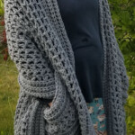 Perfect Pocket Shawl Camisola De Crochet Modelos De Su ter Padr es