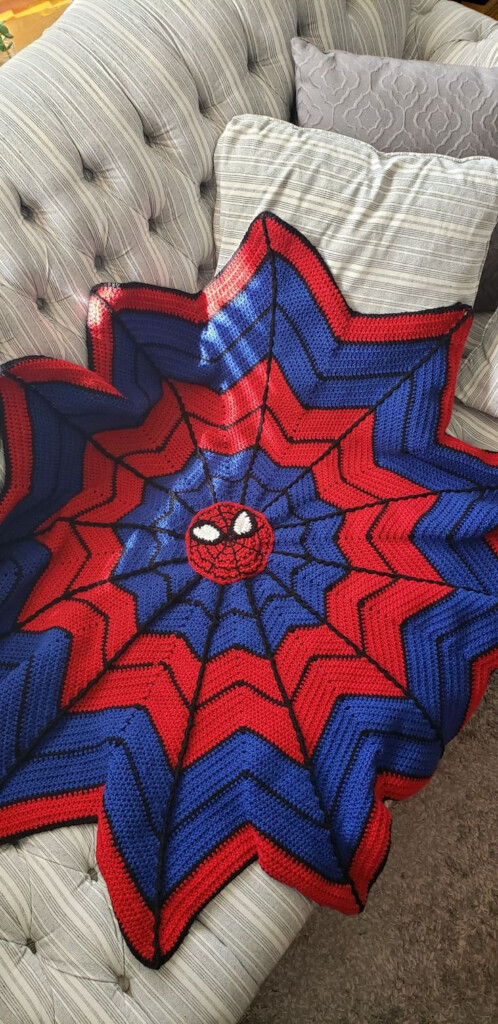 Spiderman Afghan In 2020 Spiderman Blanket Crochet Patterns Crochet 