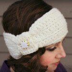 Wintertide Headband FREE Crochet Pattern